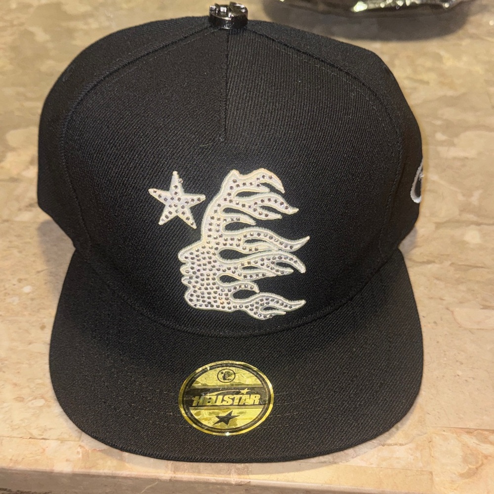 Black Star-Embellished Hat